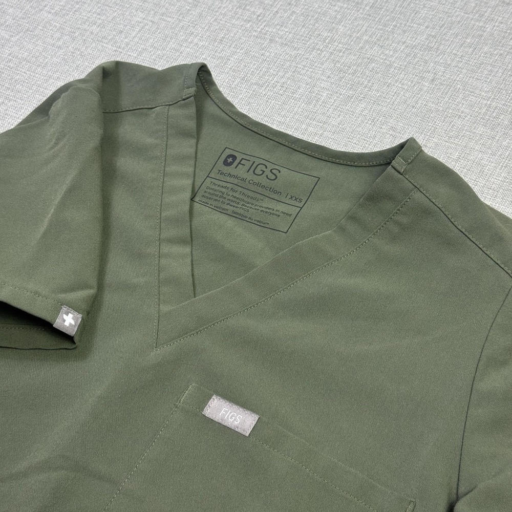 FIGS Caterina One Pocket Scrub Top Womens XXS Green FW1000 V-Neck Workwear Nurse